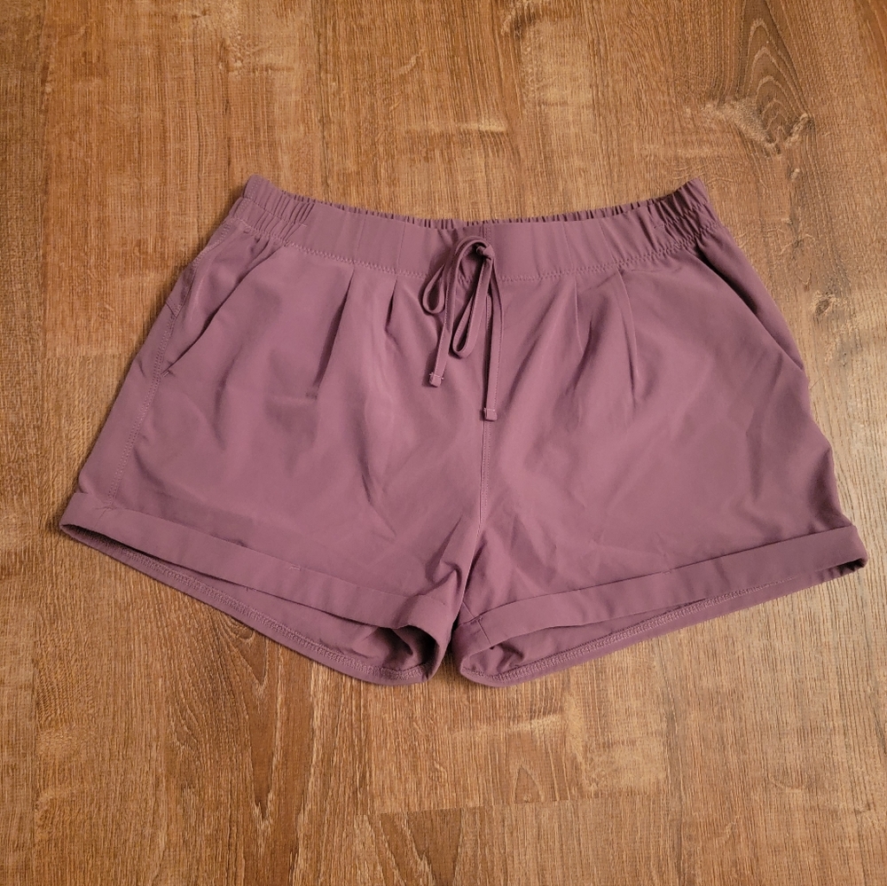 ZYIA Lilac Summer Shorts